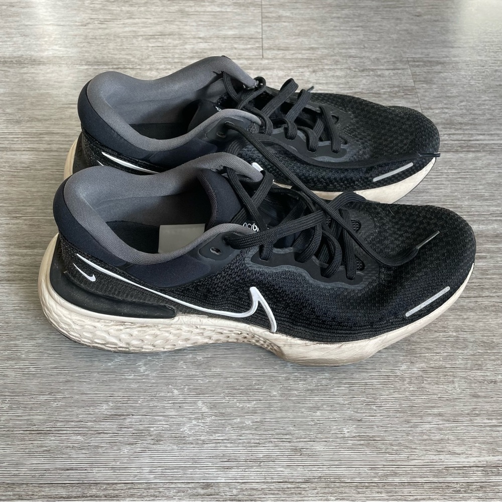 Nike ZoomX Invincible Run Flyknit 'Black White'